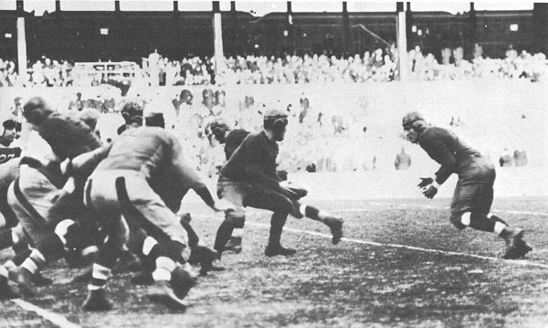 Brumbaugh hands off to Nagurski.